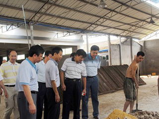 福建省農(nóng)業(yè)發(fā)展銀行行長(zhǎng)夏文生到我公司指導(dǎo)工作